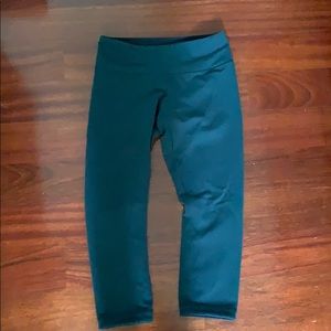 REVERSIBLE Wunder Under Cropped